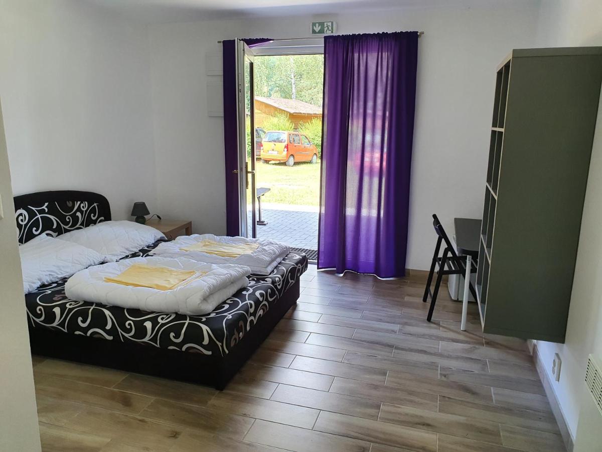 Отель Juniorcamp Nova Zivohost Krecovice Экстерьер фото