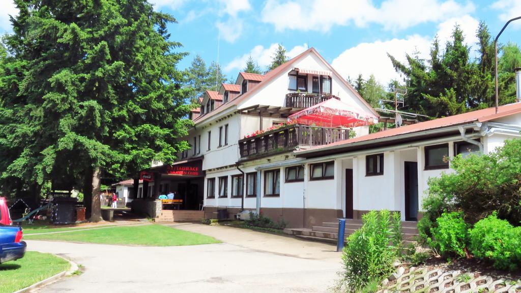 Отель Juniorcamp Nova Zivohost Krecovice Экстерьер фото