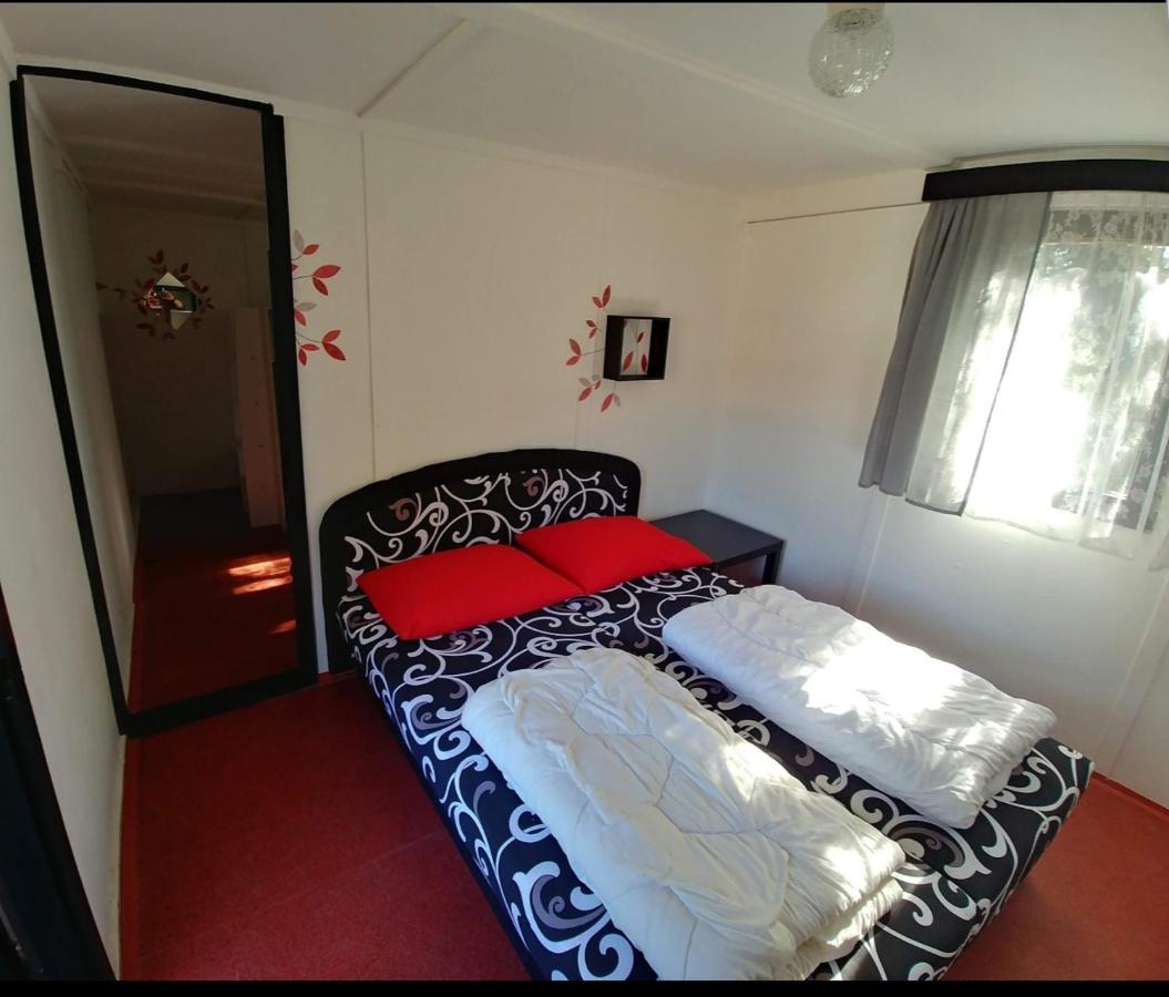 Отель Juniorcamp Nova Zivohost Krecovice Экстерьер фото